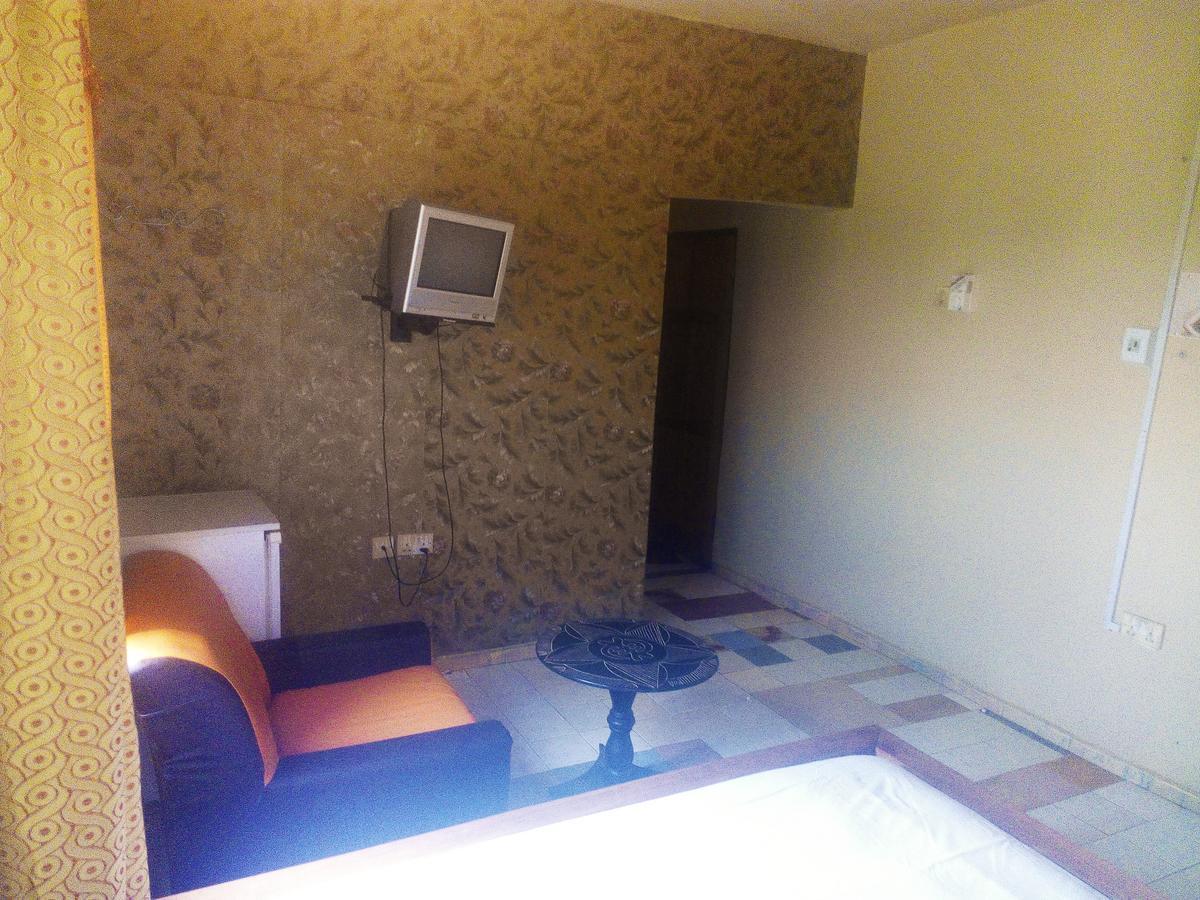 Open Space Hotel คูมาซี ภายนอก รูปภาพ